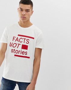 Белая футболка с надписью \facts not stories\" Nudie Jeans Co Anders-Белый
