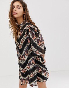Платье мини в полоску с воротником и принтом пейсли в стиле 70-х ASOS DESIGN-Мульти