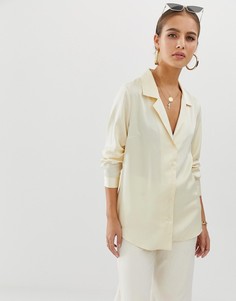 Атласная свободная рубашка с длинными рукавами ASOS DESIGN-Кремовый