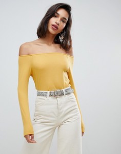 Топ в рубчик с широким вырезом Vero Moda-Желтый