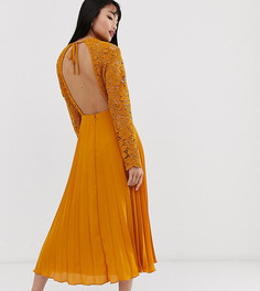 Платье миди с кружевным лифом и плиссированной юбкой ASOS DESIGN Petite-Желтый