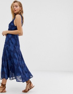 Платье миди с \чернильным\" принтом пейсли и принтом пальм Stevie May-Синий