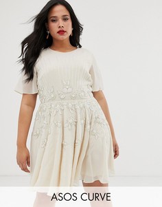 Свободное платье мини с отделкой ASOS DESIGN Curve-Кремовый