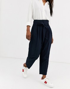 Суженные книзу брюки длиной до щиколотки с завязкой на талии ASOS DESIGN-Темно-синий