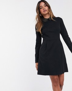 Короткое приталенное платье с декорированным воротником Ted Baker Calliea-Черный