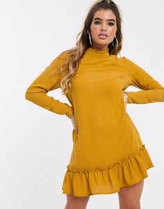 Свободное платье горчичного цвета с высоким воротом и заниженной талией Missguided-Желтый
