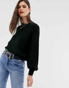 Пушистый джемпер с объемными рукавами ASOS DESIGN-Черный