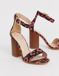 Босоножки на каблуке с квадратным носком и леопардовым рисунком Glamorous-Оранжевый