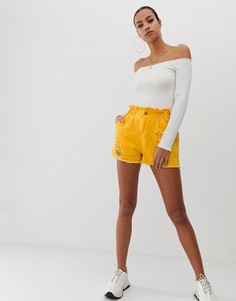 Джинсовые шорты с рваной отделкой In The Style-Желтый