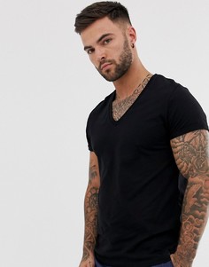 Черная футболка с глубоким V-образным вырезом и отворотами на рукавах ASOS DESIGN-Черный