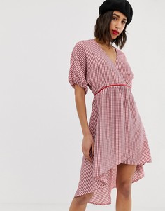 Клетчатое платье с V-образным вырезом и рукавами-кимоно Lost Ink-Розовый