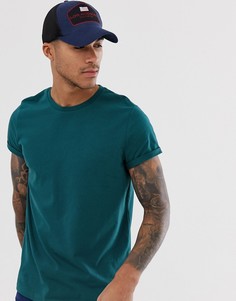 Зеленая футболка с круглым вырезом и отворотами на рукавах ASOS DESIGN-Зеленый