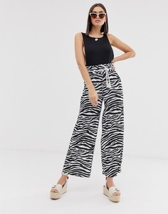 Широкие брюки с присборенной талией и принтом \зебра\" ASOS DESIGN-Мульти