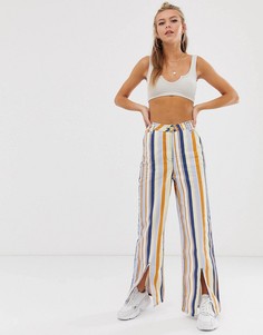 Прямые брюки в полоску с разрезами ASOS DESIGN-Мульти