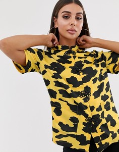 Атласный топ с короткими рукавами и звериным принтом ASOS DESIGN-Мульти