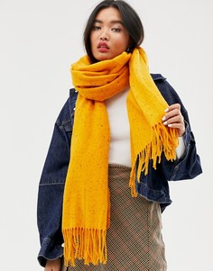 Длинный оранжевый шарф в крапинку с бахромой ASOS DESIGN