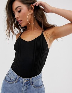 Черный топ с металлической отделкой на бретельках River Island
