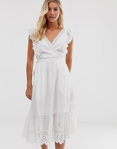 Платье миди с вышивкой ришелье и запахом Miss Selfridge-Белый