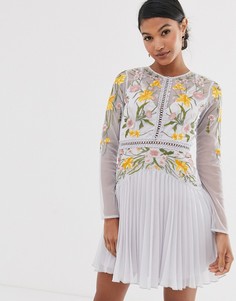 Платье мини с кружевными вставками и цветочной вышивкой ASOS DESIGN-Синий
