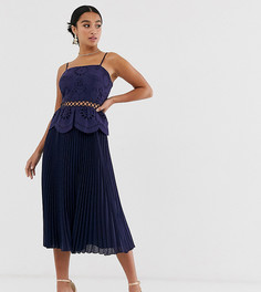 Платье миди на бретельках с вышивкой ришелье и плиссированной юбкой ASOS DESIGN Petite-Темно-синий