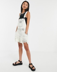 Короткий джинсовый комбинезон с рваной отделкой Cheap Monday Chore-Белый