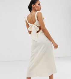 Льняное платье макси с узлом спереди и завязкой сзади ASOS DESIGN Petite-Бежевый