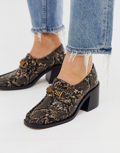 Лоферы на массивном среднем каблуке с эффектом змеиной кожи ASOS DESIGN-Мульти