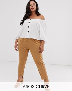 Суженные книзу трикотажные брюки со складками ASOS DESIGN Curve ultimate-Бежевый