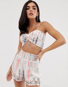 Белые пляжные шорты с принтом тай-дай River Island-Белый