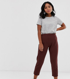 Суженные книзу брюки из трикотажного крепа без застежки ASOS DESIGN Petite-Коричневый