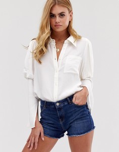 Рубашка из жатой ткани с разрезами на длинных рукавах ASOS DESIGN-Белый