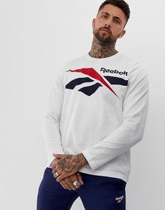 Белый лонгслив Reebok Classics Vector