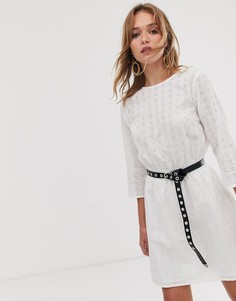 Повседневное платье мини с вышивкой ришелье ASOS DESIGN-Белый