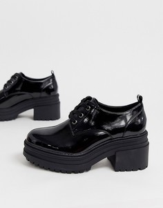 Черные лакированные ботинки на среднем каблуке и массивной подошве ASOS DESIGN - Survivor-Черный
