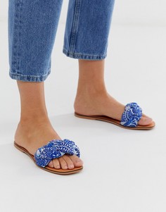 Синие сандалии с принтом пейсли и плетеным ремешком ASOS DESIGN - Farlow-Синий