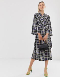 Платье с запахом и расклешенными рукавами Closet-Черный