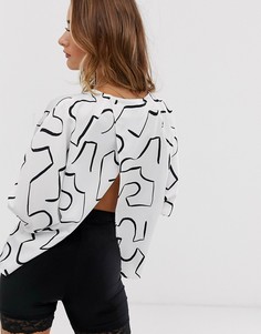 Топ с абстрактным принтом, рукавами \летучая мышь\" и запахом на спине ASOS DESIGN-Мульти