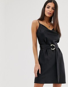 Черное платье на бретельках со свободным воротом и поясом River Island-Черный