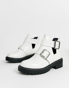 Белые ботильоны на плоской подошве с вырезами River Island-Белый