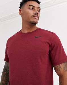 Бордовая футболка Nike Training pro HyperDry-Красный