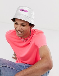 Серебристая панама с резиновой нашивкой ASOS DESIGN-Серебряный