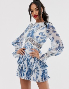 Платье мини с ажурными вставками и принтом ASOS DESIGN-Мульти