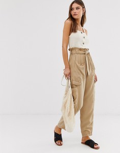 Бежевые брюки-парашюты с присборенной талией Stradivarius STR-Бежевый