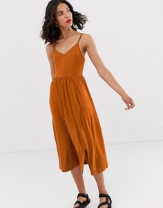 Платье рыжего цвета на бретельках с запахом Monki-Красный