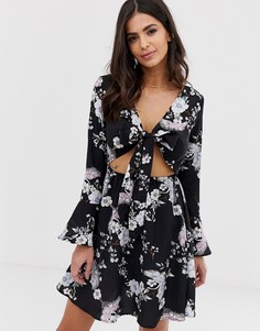 Платье с завязкой AX Paris-Черный