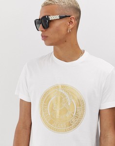Белая футболка с золотистым логотипом Versace Jeans Couture-Белый