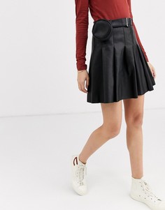 Мини-юбка из искусственной кожи со складками и поясом с сумочкой ASOS DESIGN-Черный
