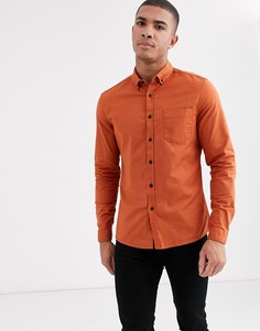 Приталенная оксфордская рубашка цвета ржавчины ASOS DESIGN-Коричневый