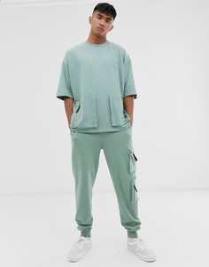 Oversize-футболка из плотного трикотажа с карманами в стиле милитари ASOS DESIGN-Зеленый