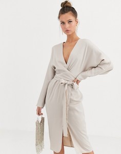Атласное платье миди с запахом и рукавами \летучая мышь\" ASOS DESIGN-Золотой